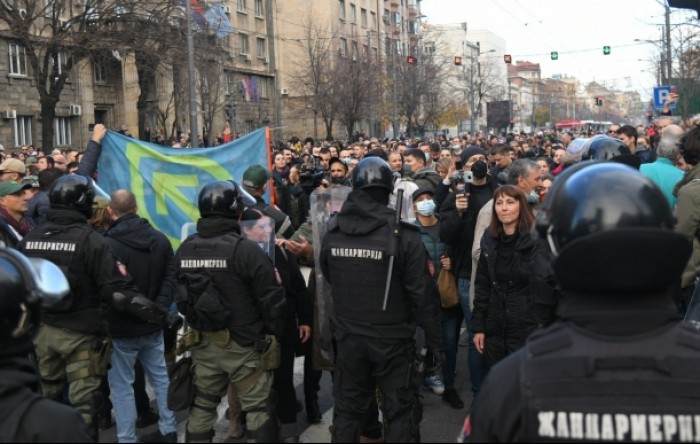 Novi Sad: Sukob policije s aktivistima