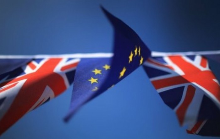 London upozorava EU da u Brexitu šteti svom financijskom sektoru