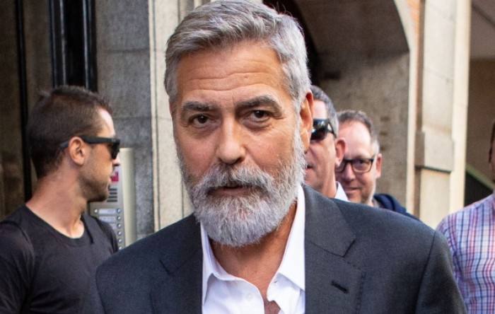 George Clooney priznao da u lockdownu pere posuđe i veš