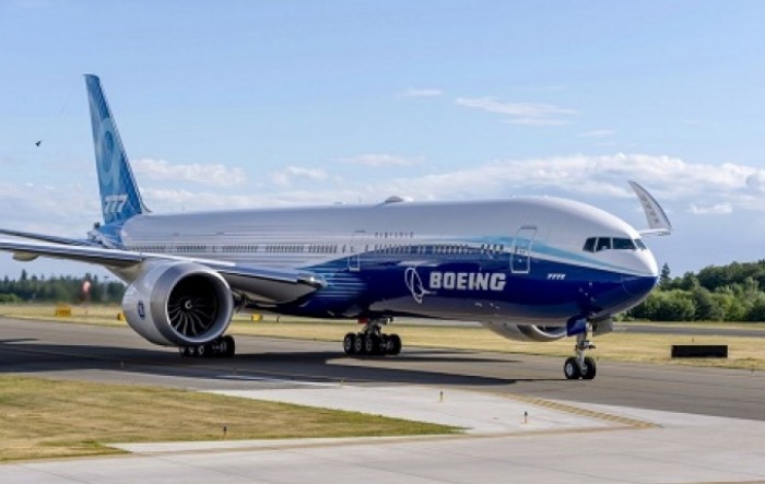 Boeing suspendira dividendu, neće isplatiti plaću CEO-u