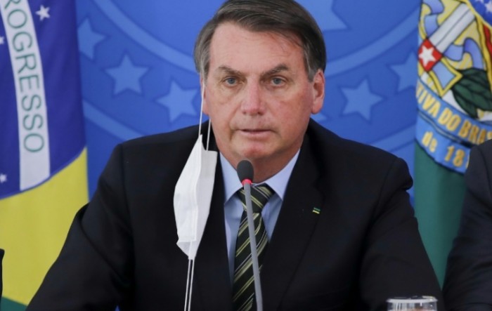Bolsonaro tvrdi da su kritike svijeta o spaljivanju Amazonije - laž