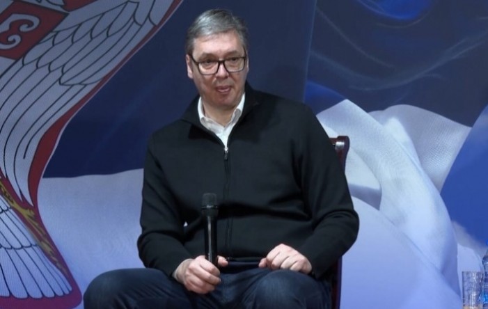 Vučić: Rusi pregovaraju s tri partnera o prodaji udjela u NIS-u, nadam se brzom dogovoru