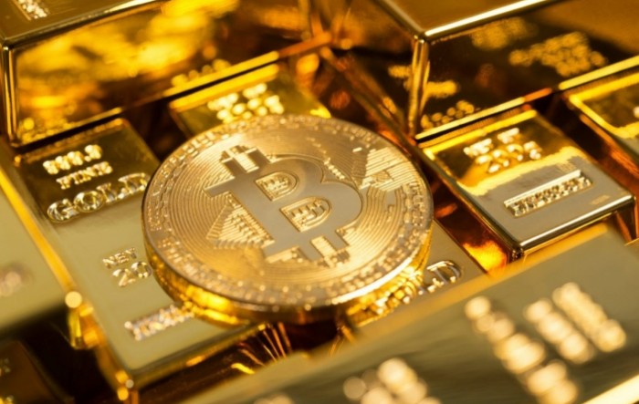 Zlato uzmiče pred bitcoinom