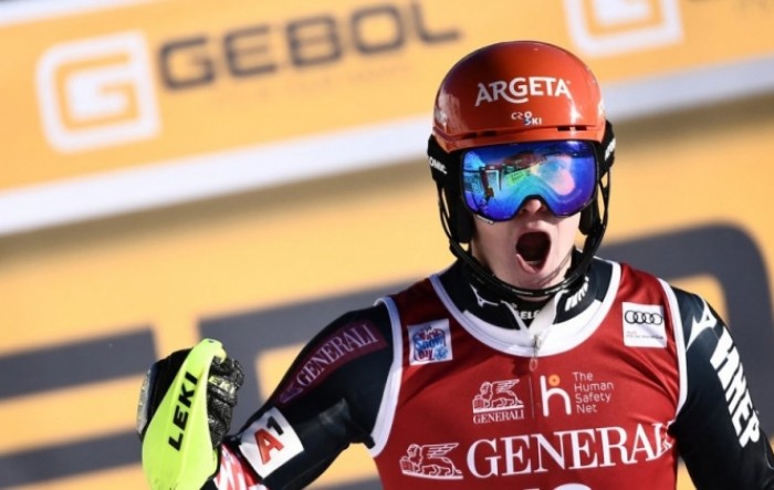 Zubčić prvi puta u karijeri na slalomskom postolju