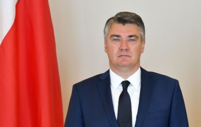 Milanović prozvao vladu jer je podržala zaključke Vijeća EU-a o BiH