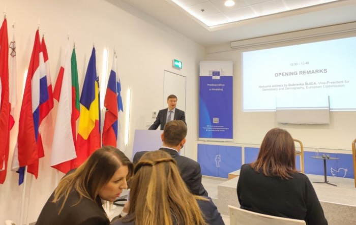 Dombrovskis: Inflacija u Hrvatskoj niža nego u zemljama koje su izvan eurozone