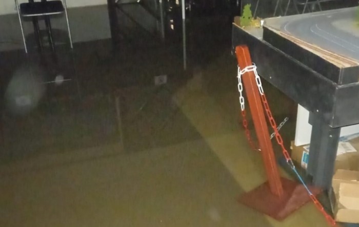 Backo Mini Express pretrpio katastrofu u poplavi