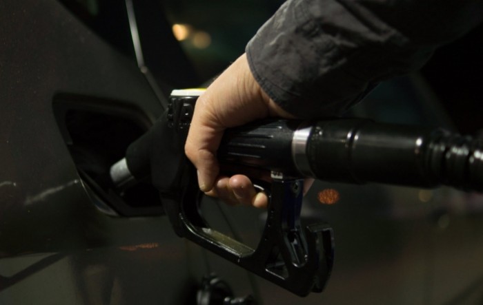 Mali trgovci tvrde: Morat ćemo zatvoriti benzinske postaje