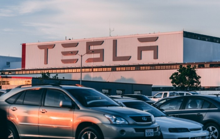 Tesla u prvom tromjesečju isporučio 310.048 električnih vozila