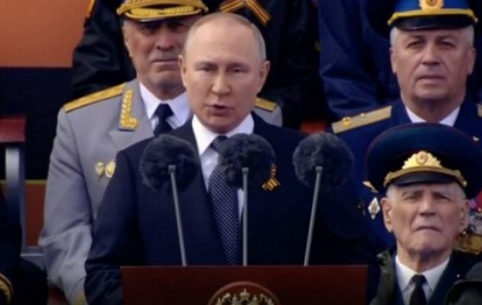 Putin: Rat ide po planu