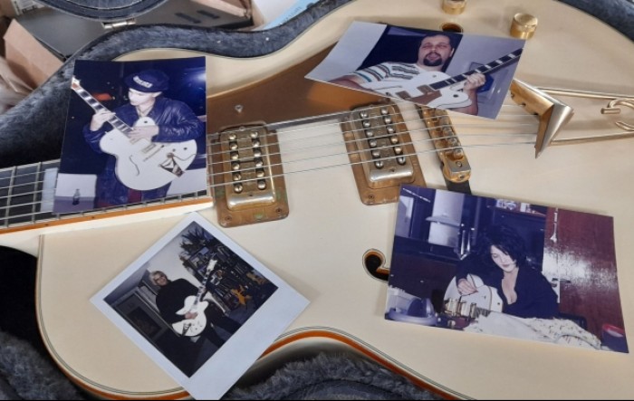 Gitara Davea Grohla mogla bi na dražbi postići cijenu 35.500 dolara