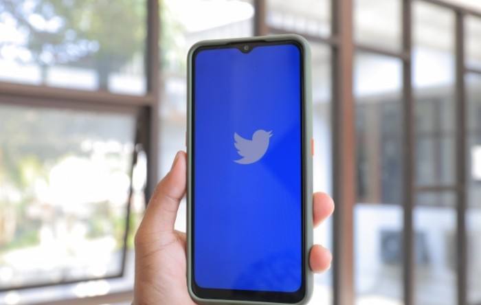 Breton: Twitter mora učiniti više kako bi bio u skladu s online pravilima EU-a