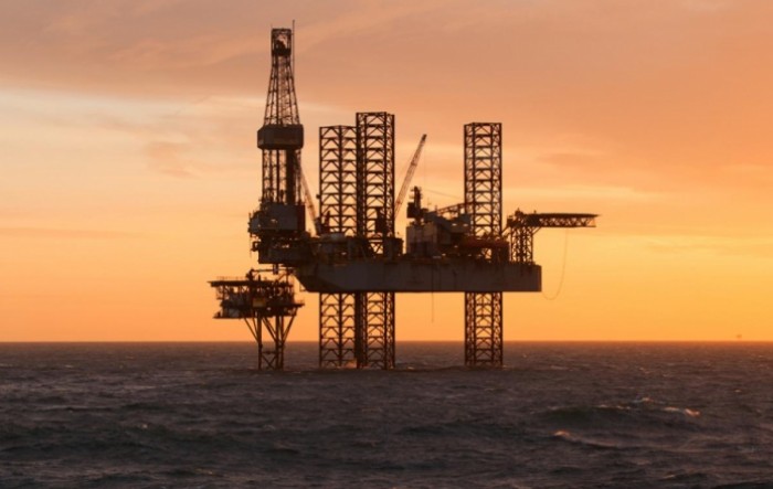 Obnova proizvodnje u Meksičkom zaljevu spustila cijene nafte na 42 dolara