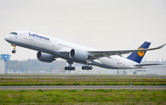 Lufthansa u gubitku, najavljuje restrukturiranje