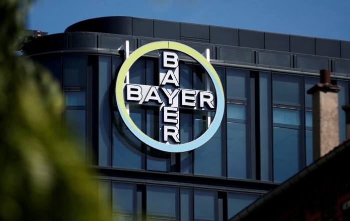 Bayer u gubitku zbog skupih nagodbi