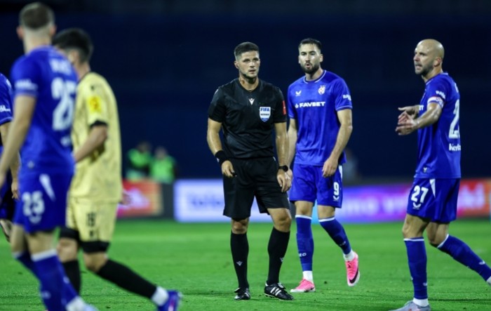 HNS je prvo objavio jednu kaznu za Mišića. Nekoliko sati kasnije ju je povećao