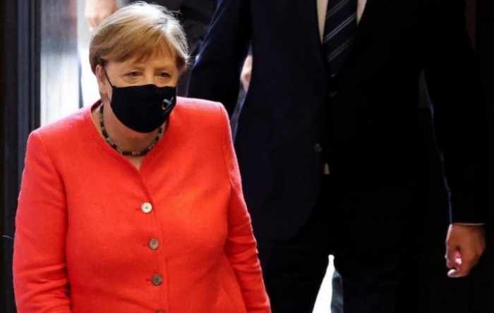 Merkel: Ponekad se budim noću i razmišljam o svemu