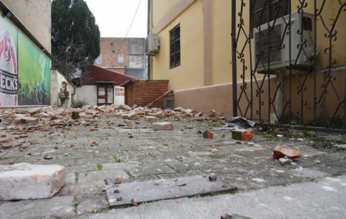 Seizmolozi: Mala vjerojatnost za još jedan jači potres na području Petrinje i Siska