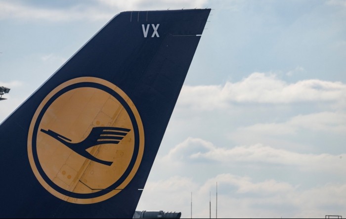Lufthansa prodaje catering diviziju private equity grupi Aurelius