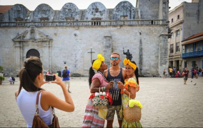 Kuba otvara većinu zemlje za međunarodne turiste