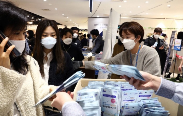 Južna Koreja zbog dnevnog rekorda zaraženih opet poziva na rad od kuće