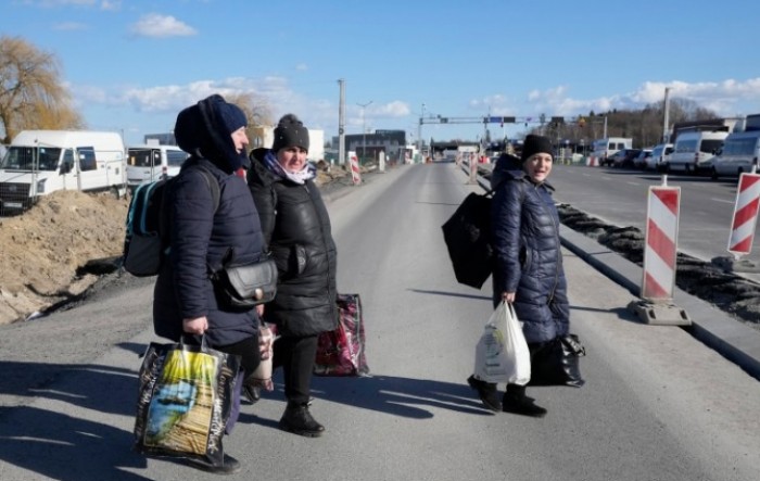 Ukrajinci bježe u Poljsku ostavljajući za sobom imovinu i kućne ljubimce