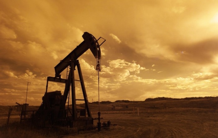 Cijene nafte porasle treći tjedan zaredom, više od 3 posto