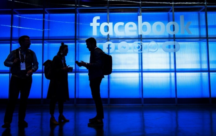 Facebook neće dopuštati nove političke reklame u tjednu pred američke izbore