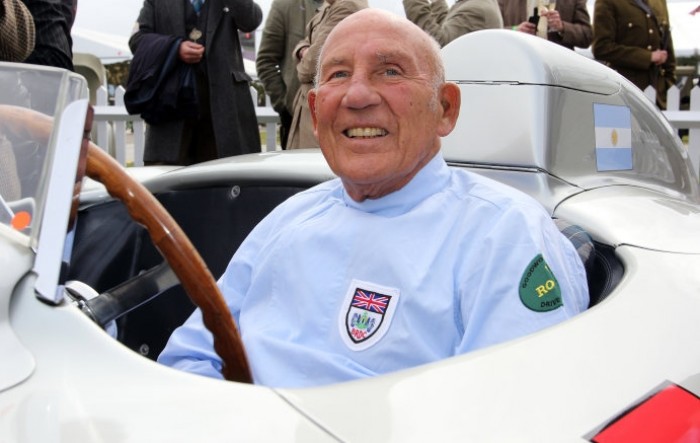 Preminuo Stirling Moss, legendarni britanski vozač Formule 1