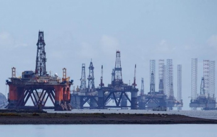 Saudijska najava manje proizvodnje podigla cijene nafte iznad 55 dolara