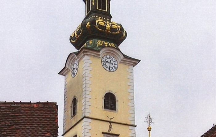 Oštećena crkva Pohoda BDM na Dolcu, opasnost od mogućeg urušavanja zvonika