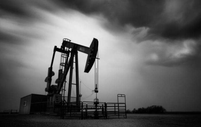 Pad američkih zaliha podigao cijene nafte iznad 30 dolara