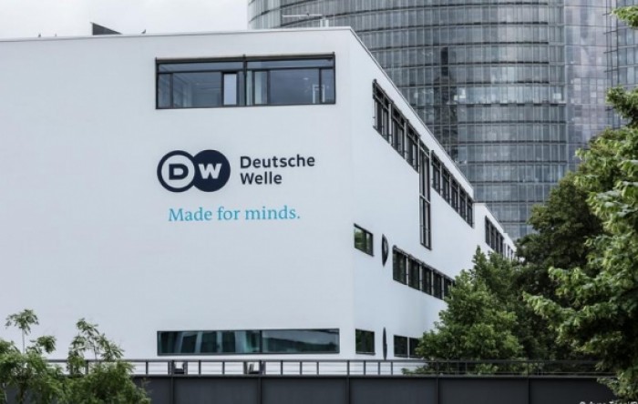 Deutsche Welle eksperimentira s AI glasovima