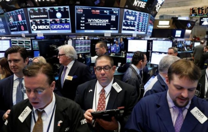 Wall Street potonuo više od 5 posto