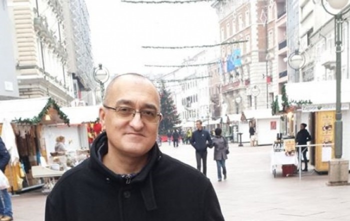 Iznenada preminuo književni kritičar Božidar Alajbegović