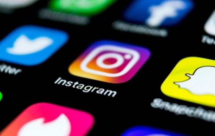 Facebook testira opciju za dijeljenje priča na Instagramu