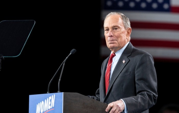 Bloomberg napušta demokratsku utrku, podržava Bidena