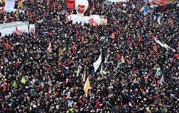 Francuska: Zaustavljena isporuka goriva zbog štrajka protiv mirovinske reforme