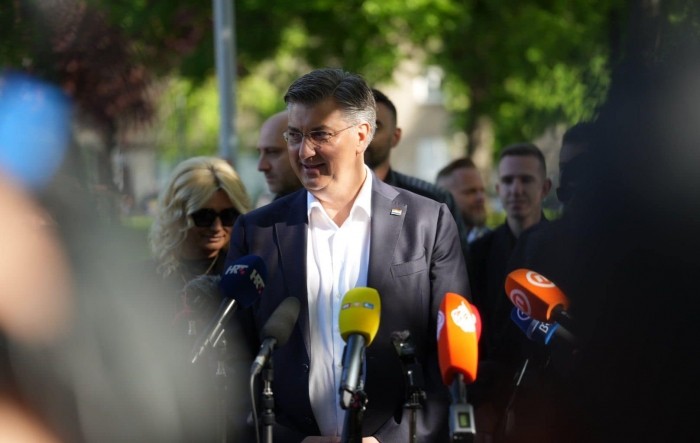 Nova izlazna anketa: HDZ-u 59 mandata, Rijekama pravde 43 mandata