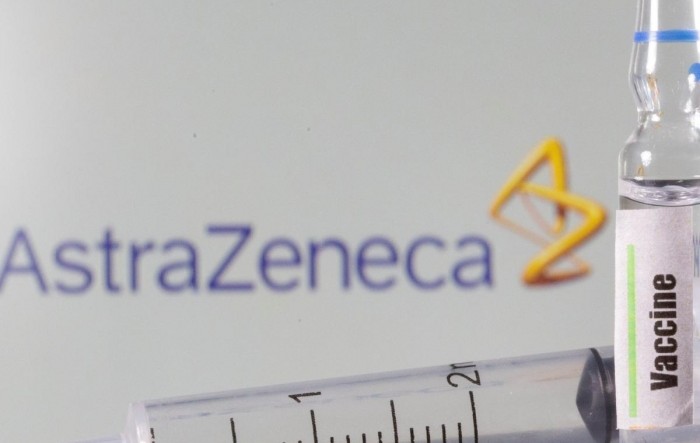 AstraZeneca isporučuje EU samo polovinu obećanih doza