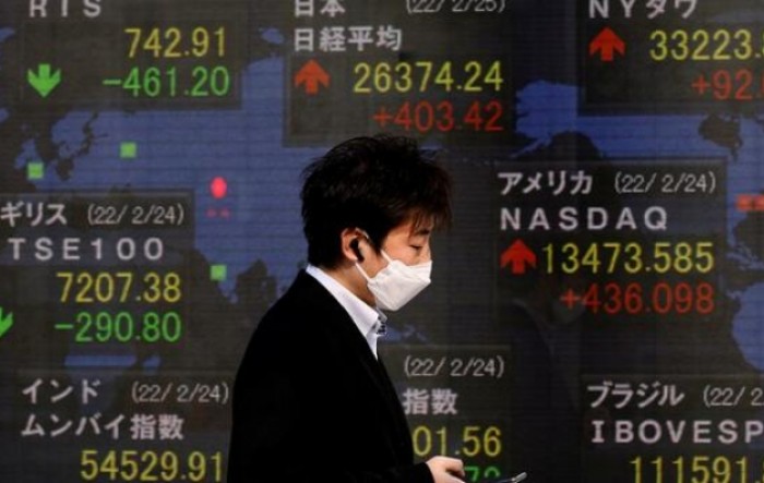 Azijska tržišta: Indeksi pali nakon odluke japanske središnje banke