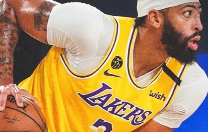 Lakersi ukočili Jokića i došli korak do finala