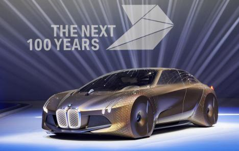 BMW za 100. rođendan lansirao automobil budućnosti