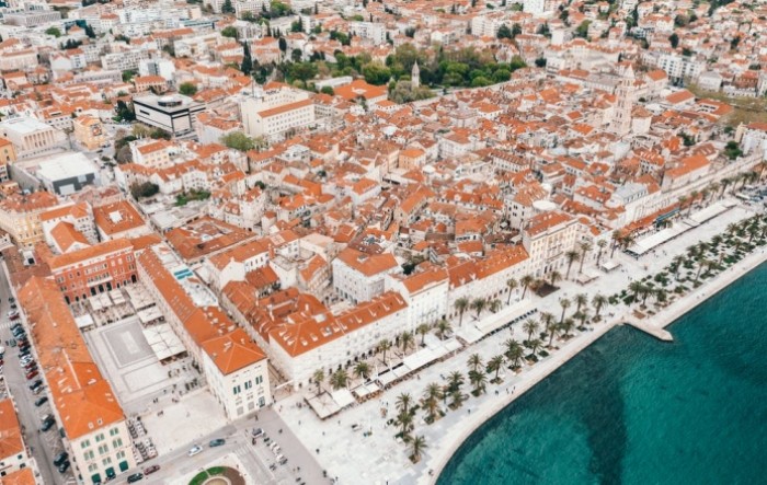 Splitu nedostaje oko 20.000 parkirališnih mjesta