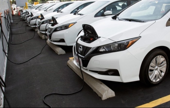 Čelnik Toyote: Veliki problemi zbog brze tranzicije na električne automobile