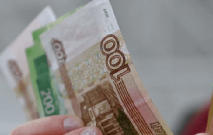 Rusija po prvi put svoj inozemni dug podmirila u rubljama. Što to znači?