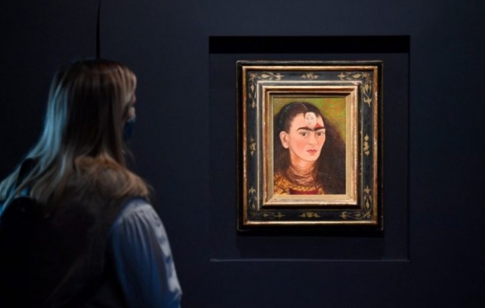 Kultni autoportret Fride Kahlo pred publikom prvi puta u 25 godina