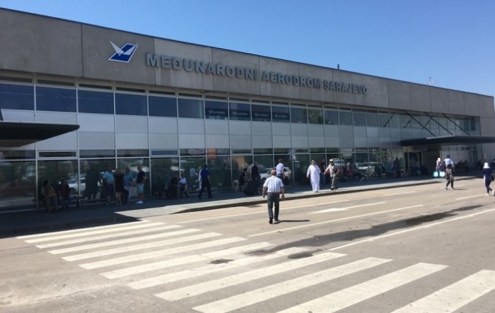 Vijeće ministara BiH: Privremeno se zatvaraju aerodromi za putnike