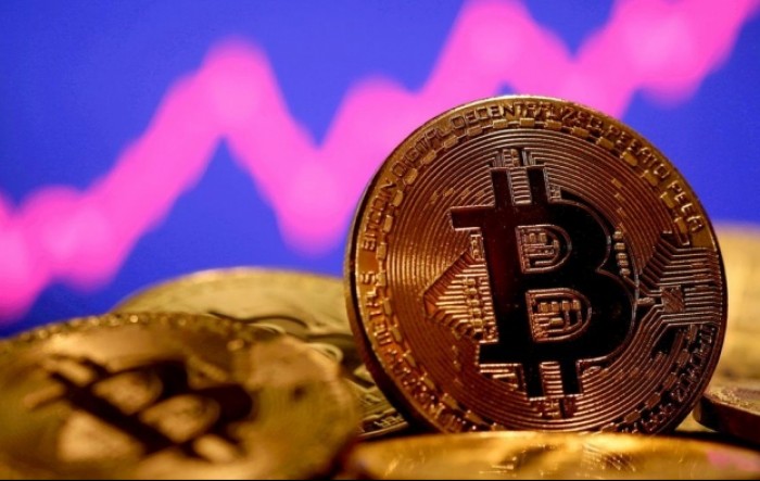Standard Chartered: Bitcoin bi mogao skočiti na 100.000 dolara do kraja 2024.