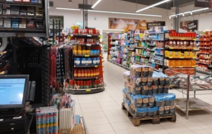 Inspektori češljaju trgovce: Neki prodaju proizvode s ograničenim cijenama skuplje od dozvoljenog